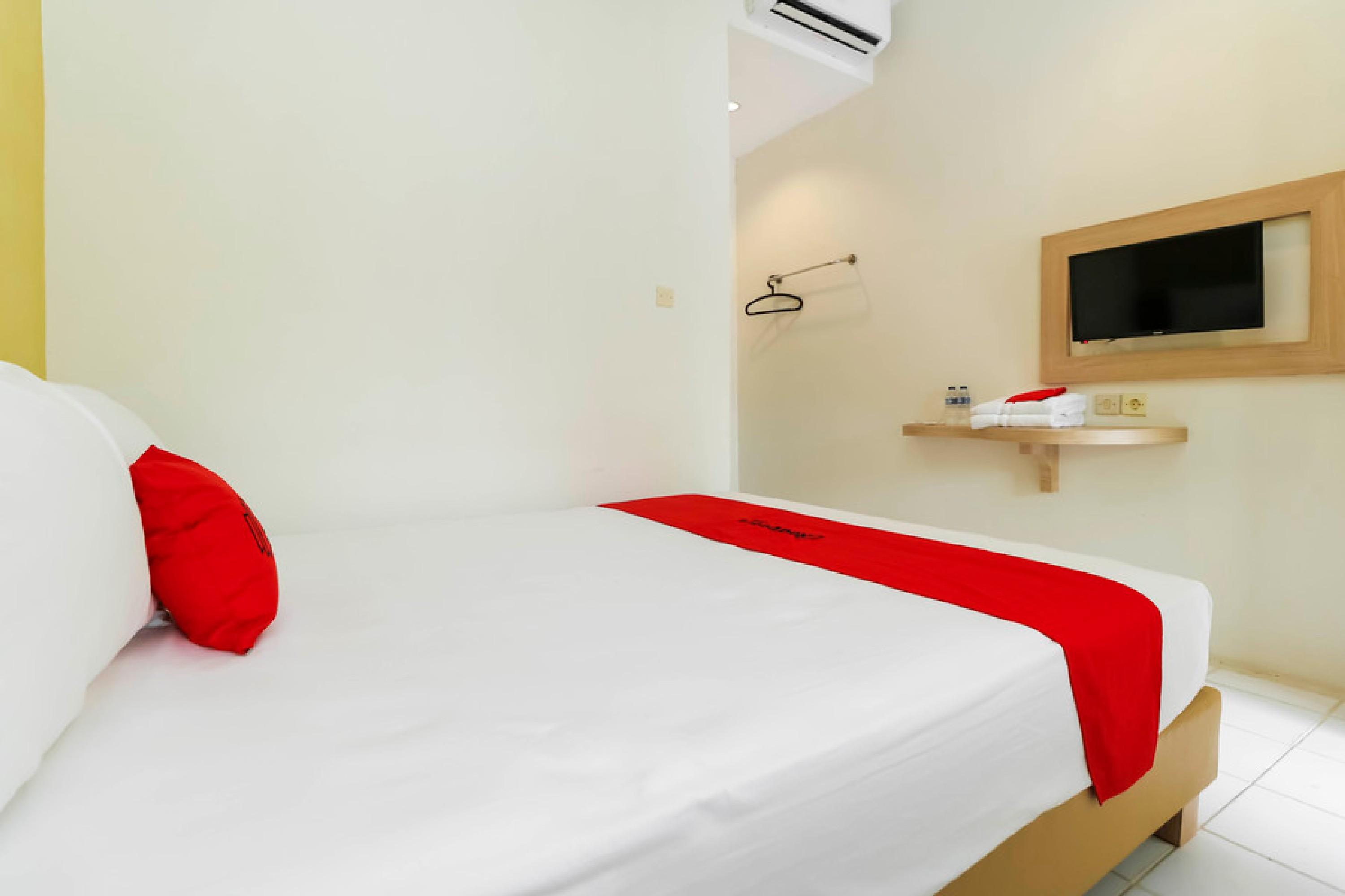 Reddoorz Plus @ Slamet Riyadi Solo Exteriér fotografie