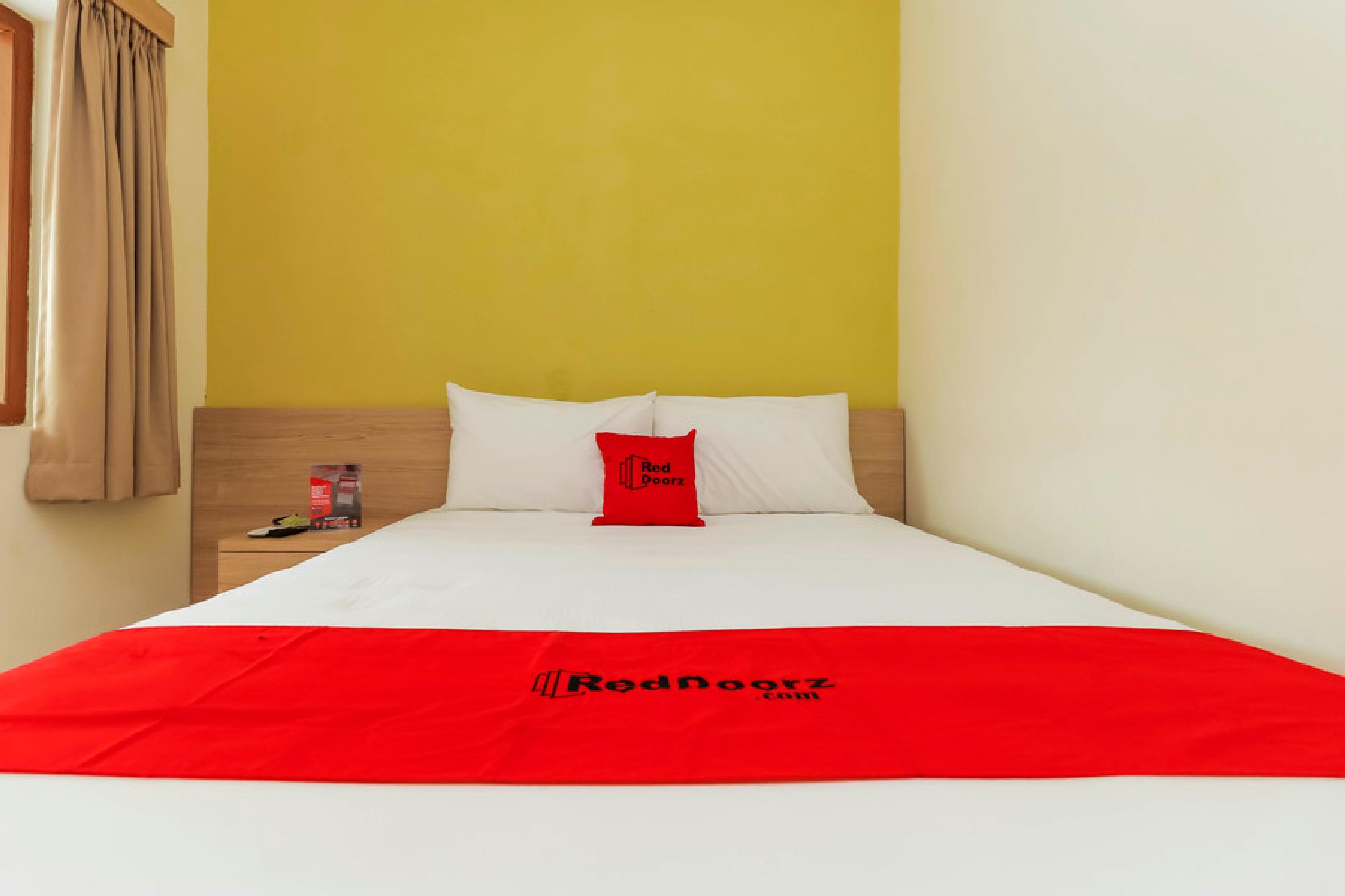 Reddoorz Plus @ Slamet Riyadi Solo Exteriér fotografie